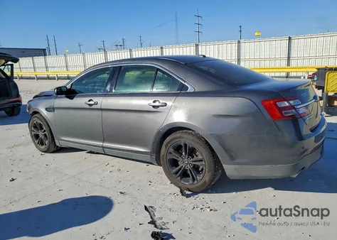 2015 Ford Taurus Se z USA, uszkodzony, nr VIN 1FAHP2D87FG175748